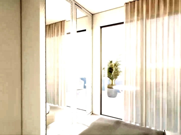 584