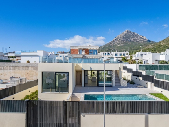 584