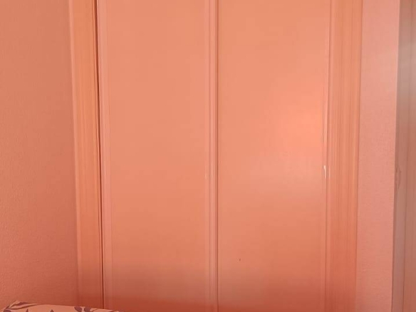 584
