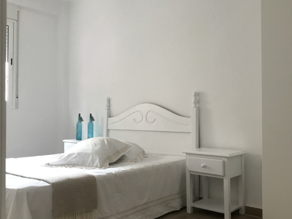 584