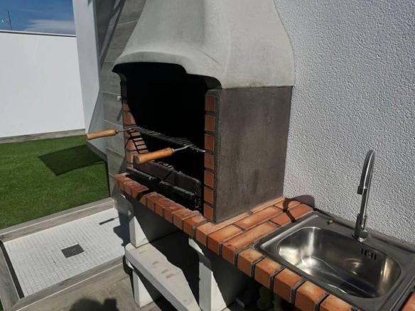 584