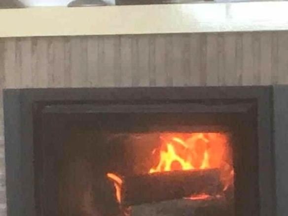 584