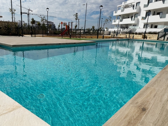 584