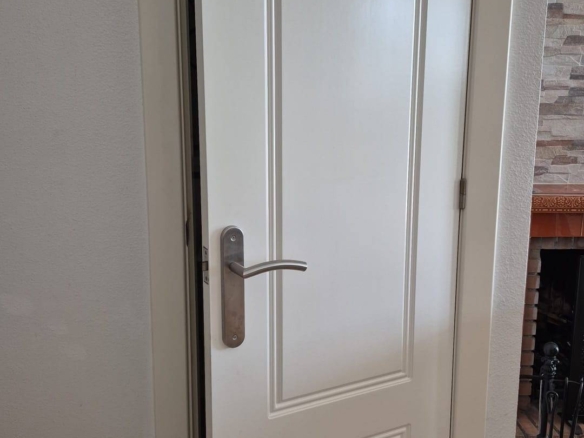 584