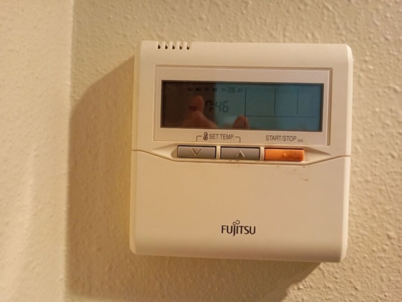 584