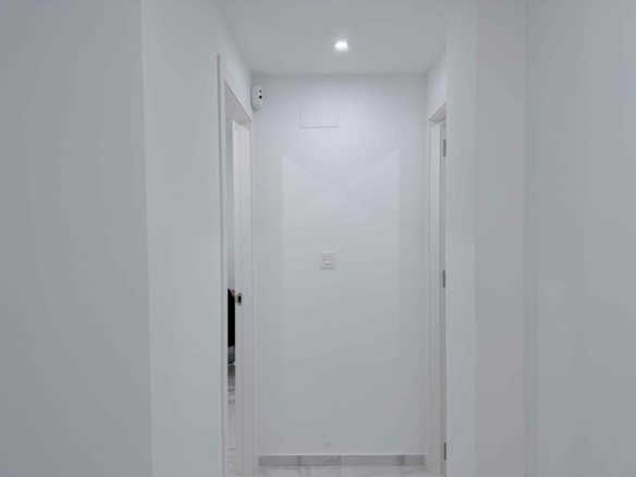 584
