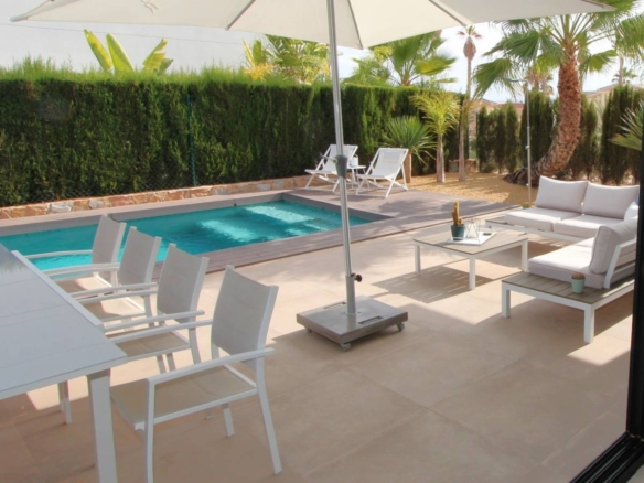 584