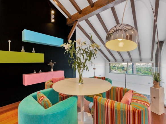 584