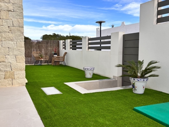 584