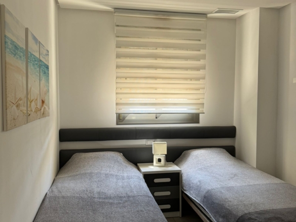 584