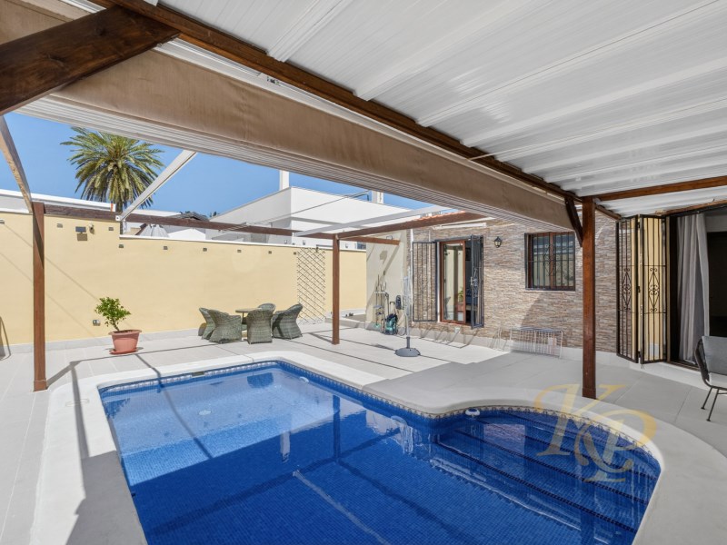Villa for Sale in Torrevieja, Alicante