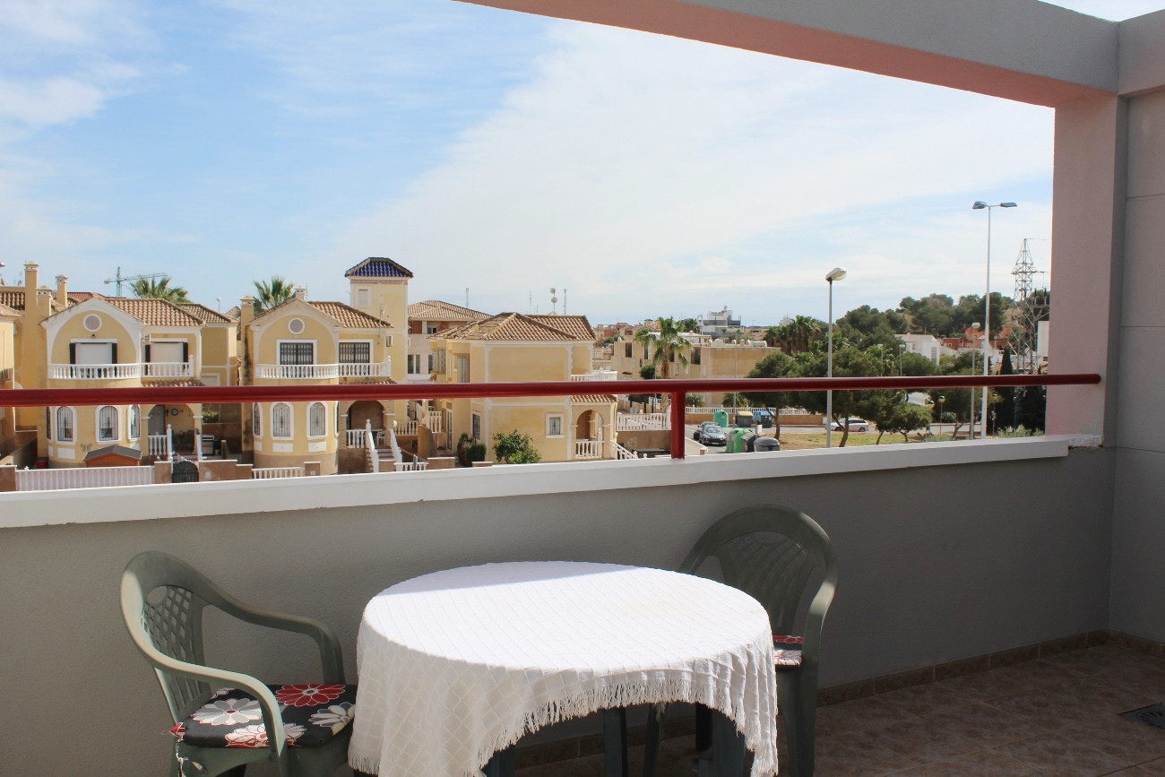o_1jj22clg61hqa8781bij1ajmdkj1r Apartment for Sale in Villamartin, Alicante