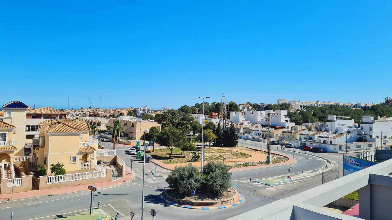 Apartment for Sale in Villamartin, Alicante