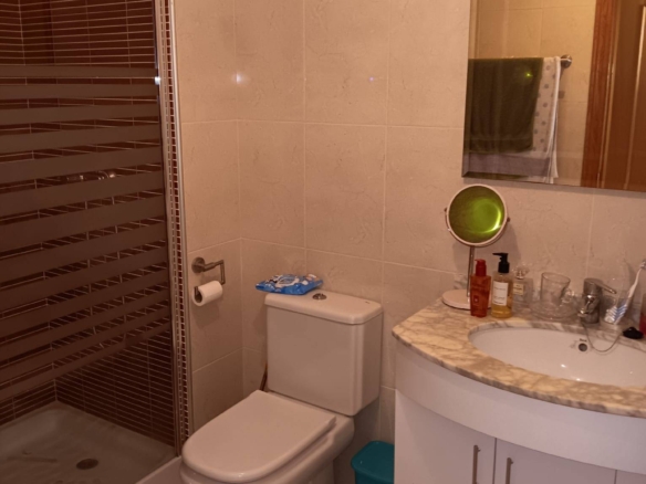 584