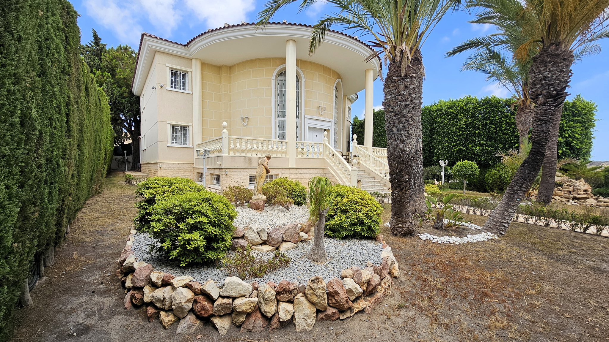 Classic Luxury Villa in Ciudad Quesada