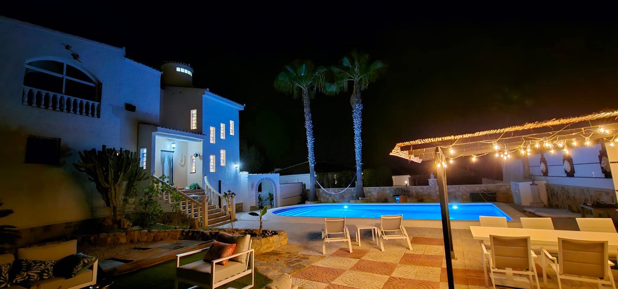 Spacious Detached Luxury Villa in Pinar de Campoverde with tourist licence
