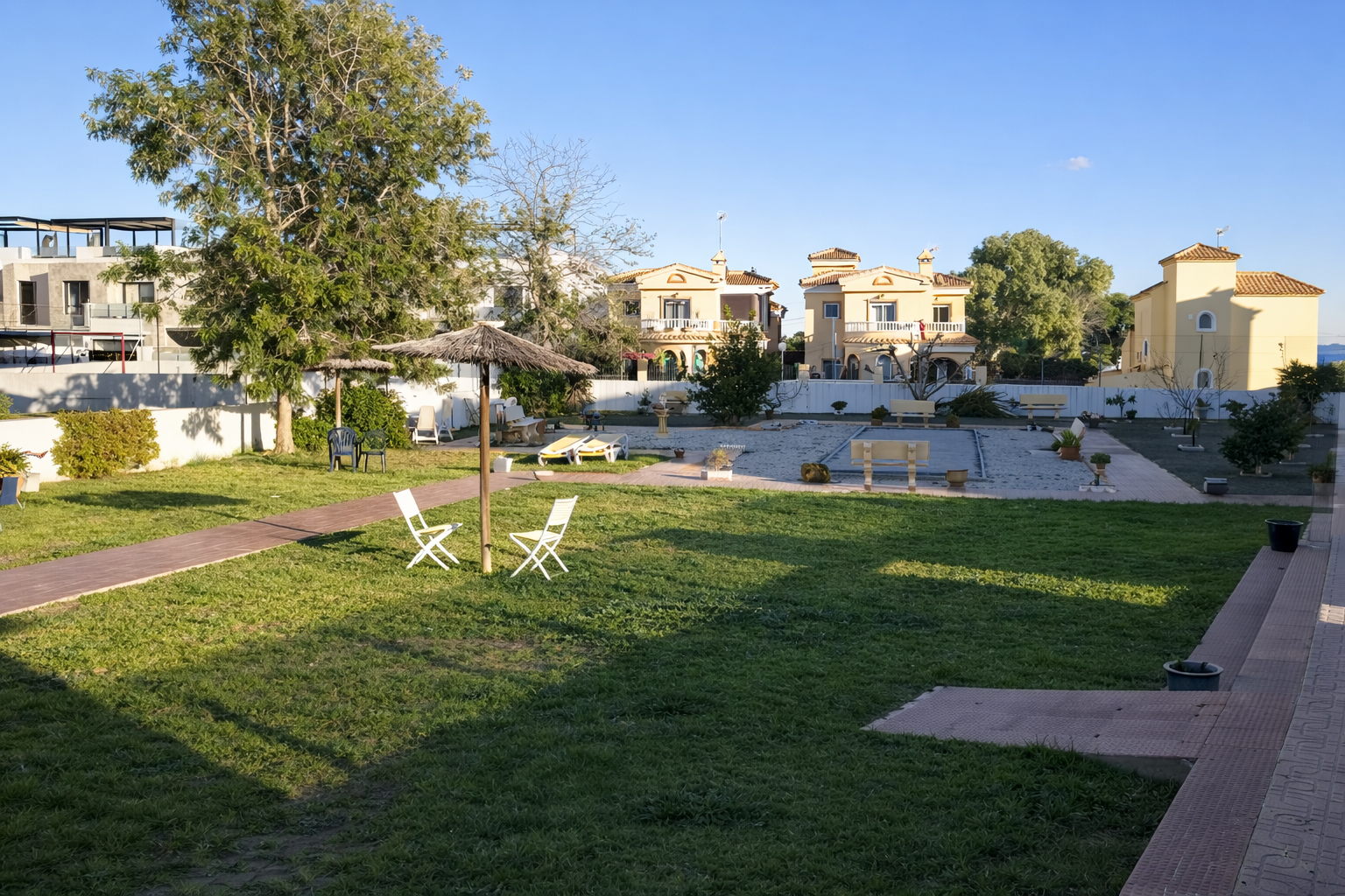 Apartment for Sale in Lomas de Cabo Roig with Panoramic Sea Views and Lift