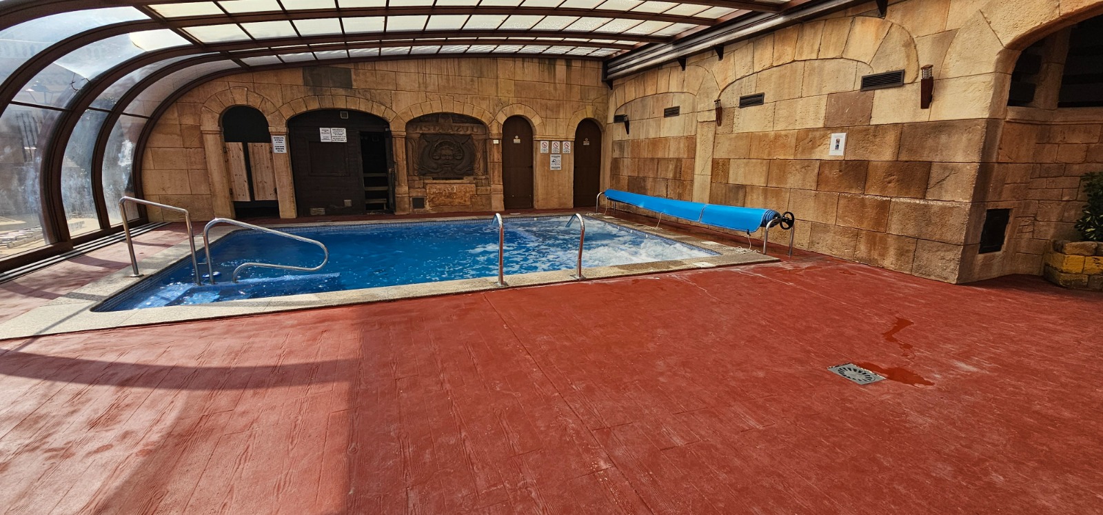 Luxury Resort Apartment with 60m² Terrace in Villamartín