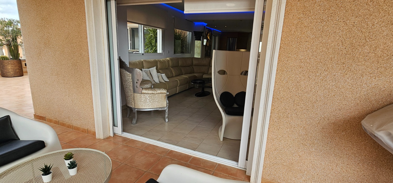 Luxury Resort Apartment with 60m² Terrace in Villamartín