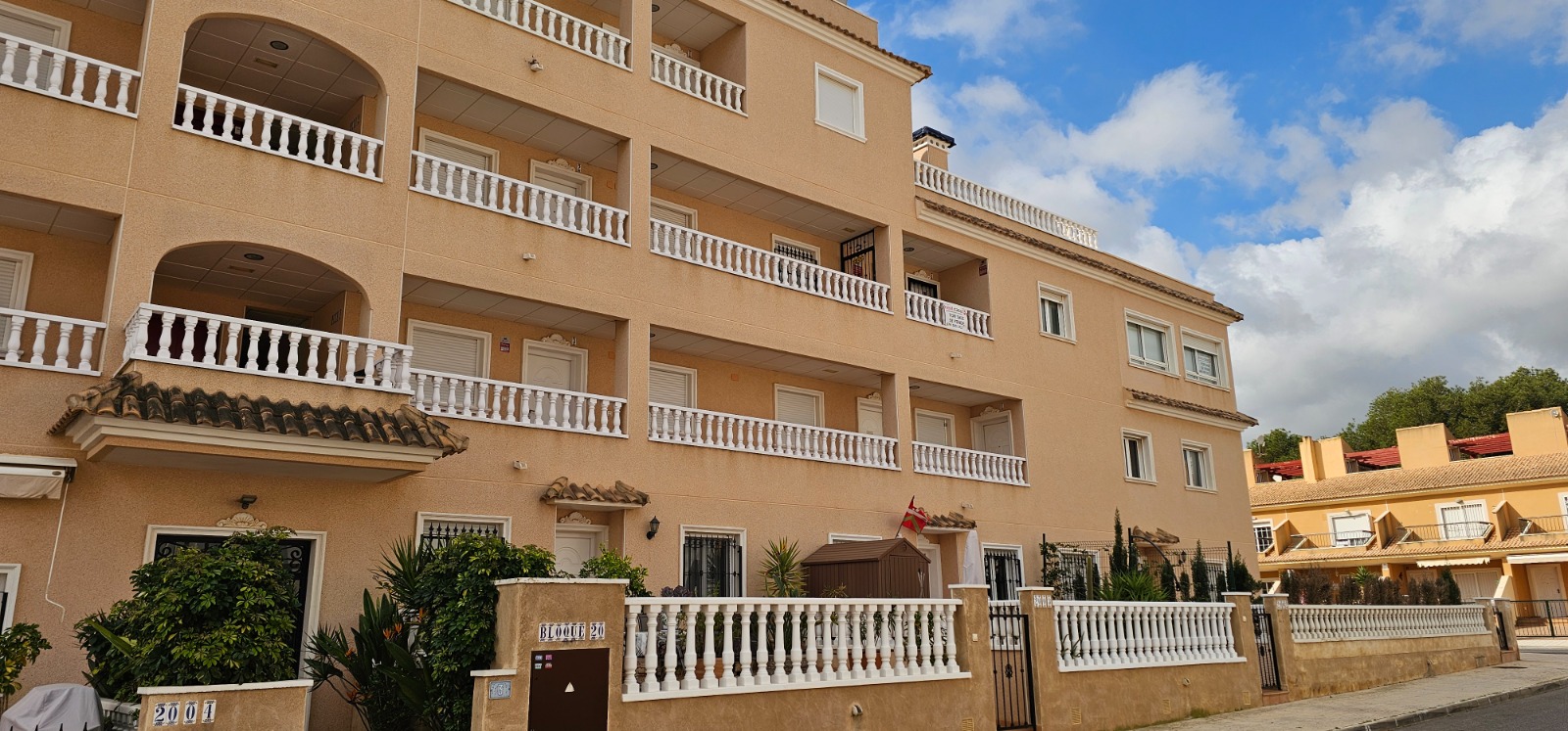 Luxury Resort Apartment with 60m² Terrace in Villamartín