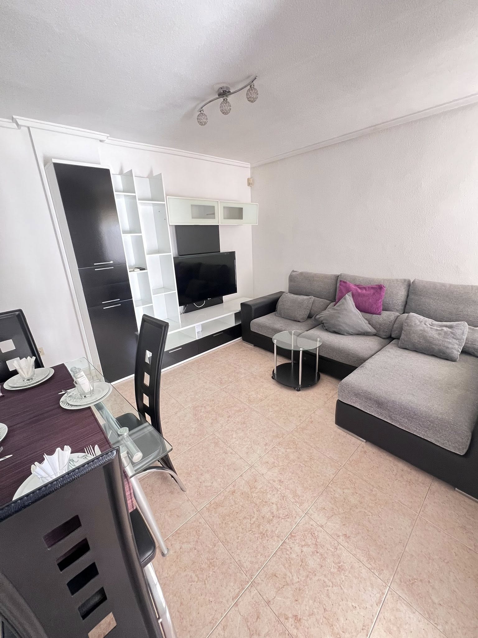 Apartment for Sale in Torrevieja El Molino with Pool and Lift