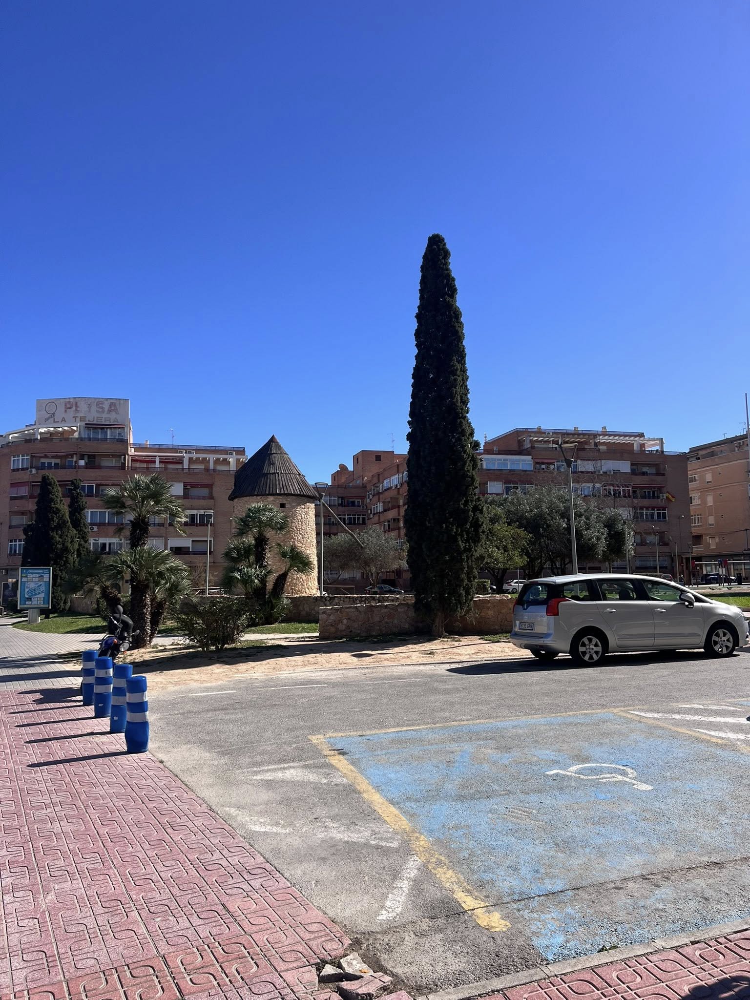 Apartment for Sale in Torrevieja El Molino with Pool and Lift
