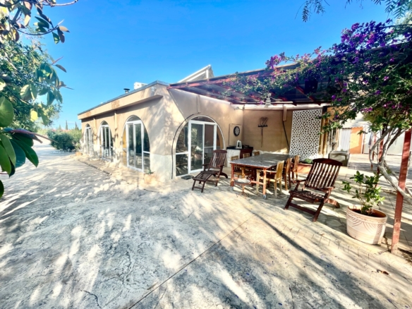 Country House for Sale in Crevillent, Alicante
