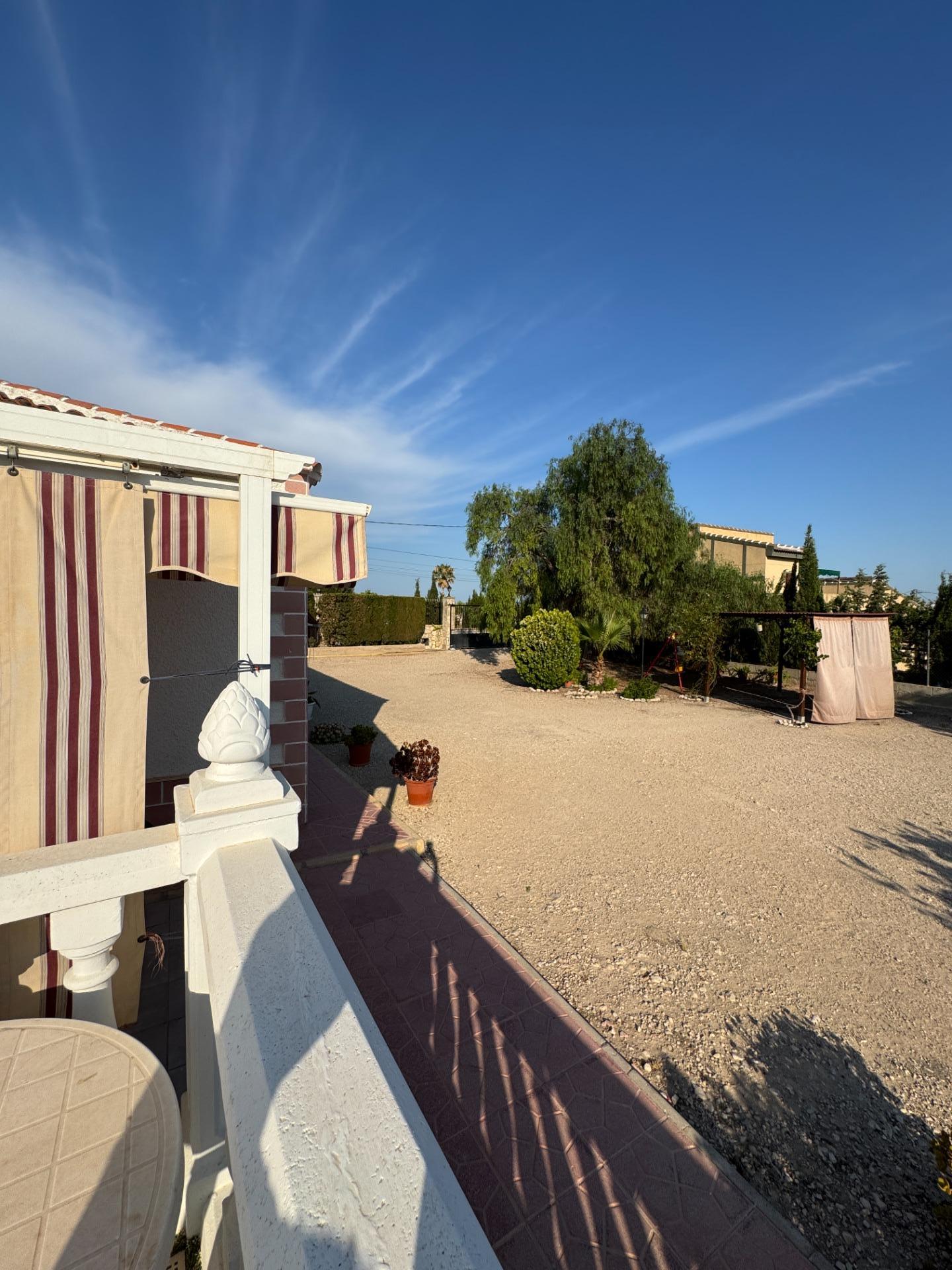 Villa for Sale in Albatera, Alicante