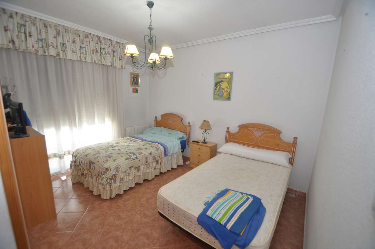 Town House for Sale in Pinoso, Alicante