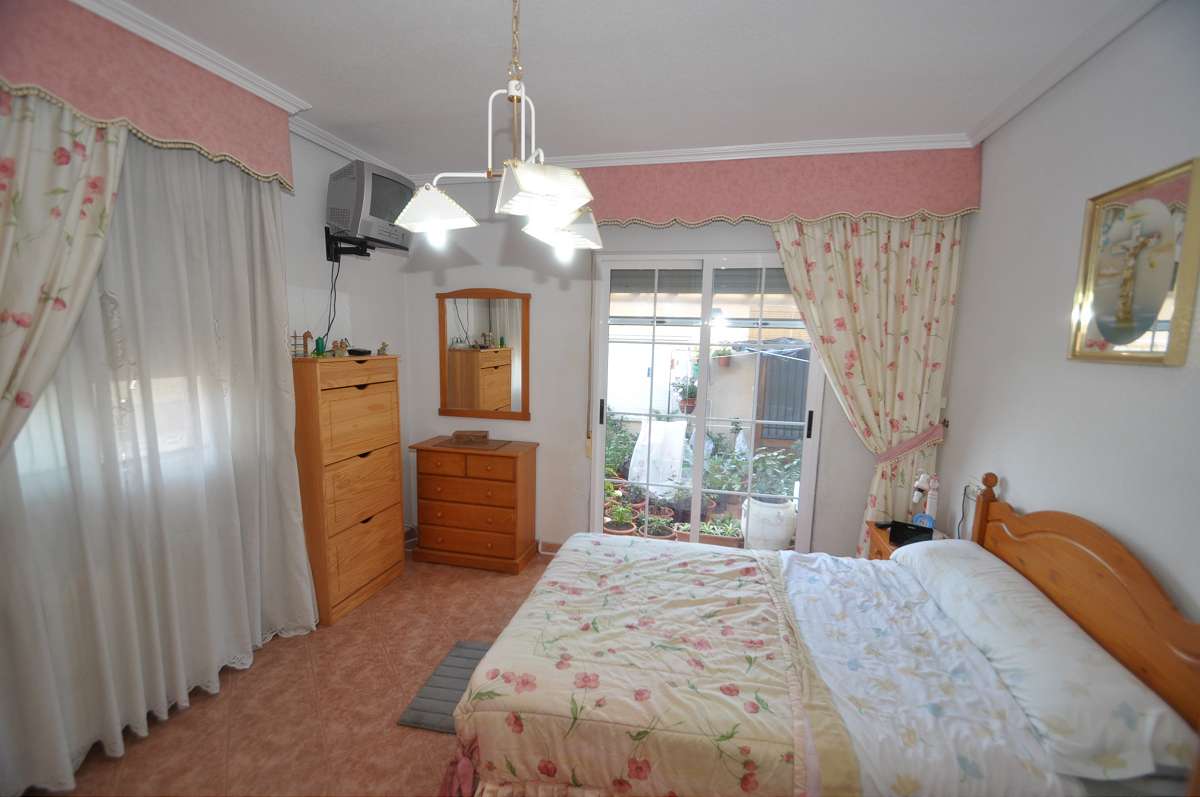 Town House for Sale in Pinoso, Alicante