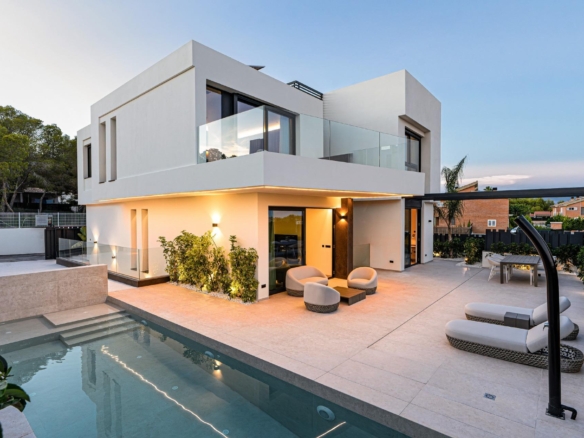 Exclusive New-Build Villas with Private Pools in La Nucía, Near Benidorm