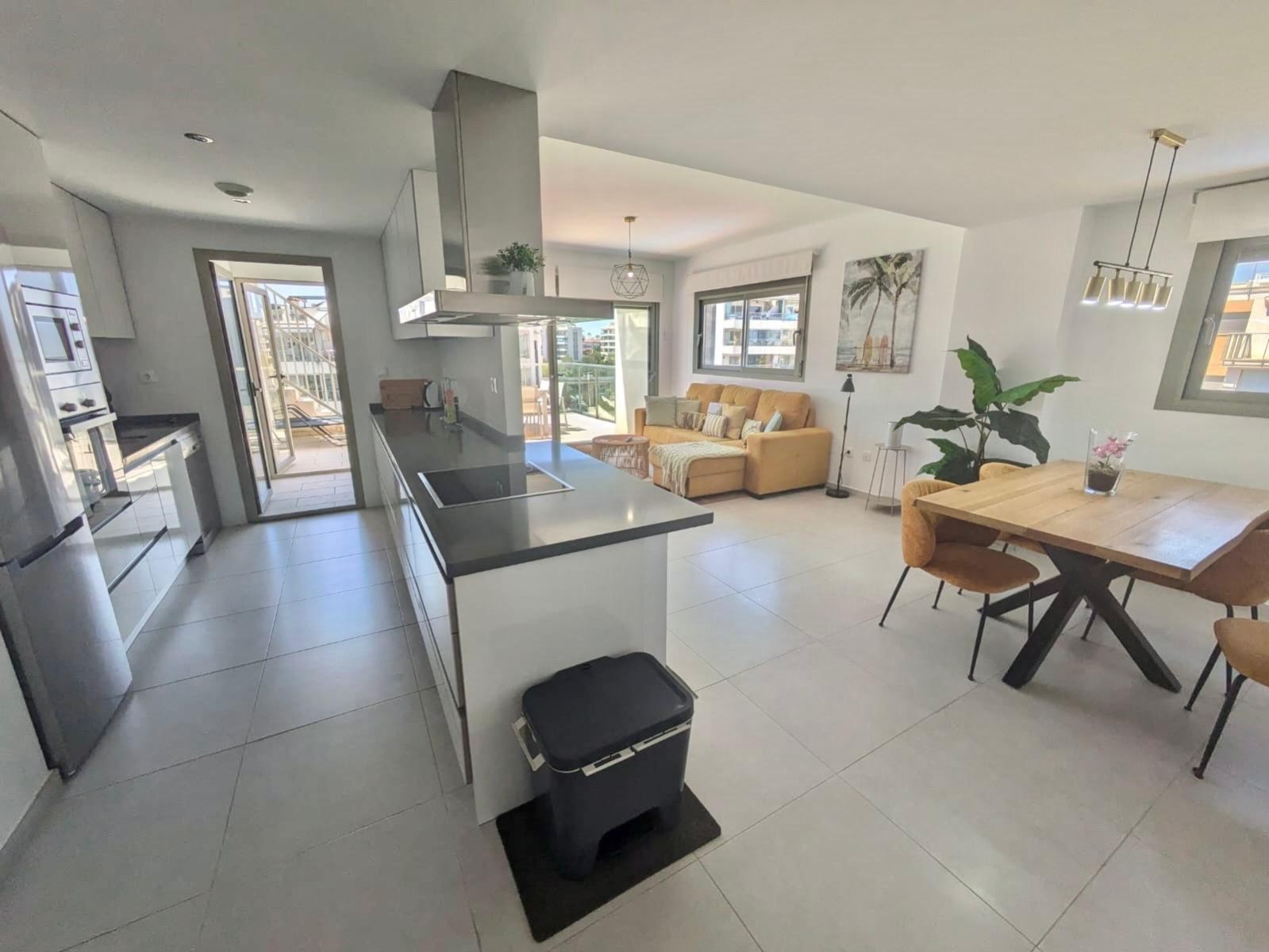 Penthouse for Sale in Villamartin, Alicante