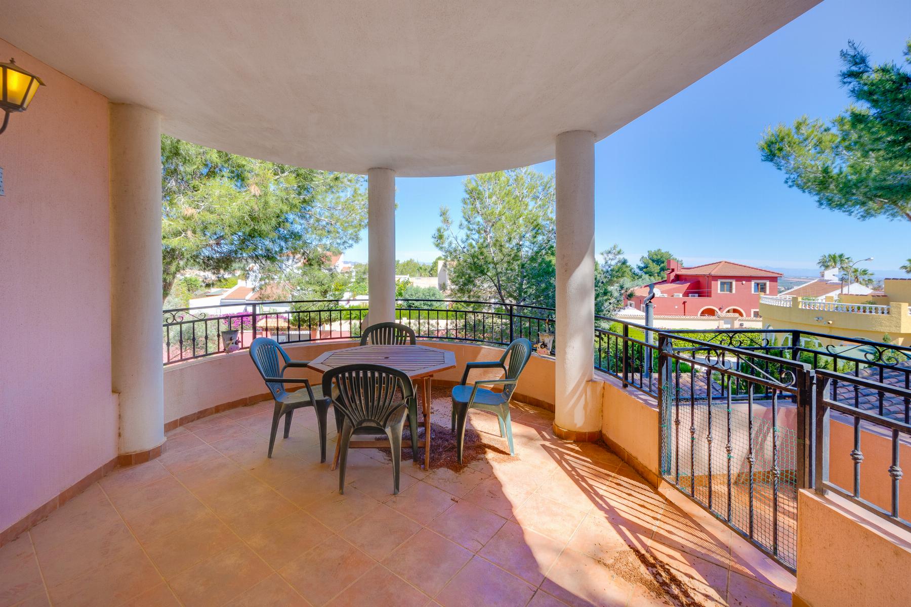 Villa for Sale in San Miguel de Salinas, Alicante