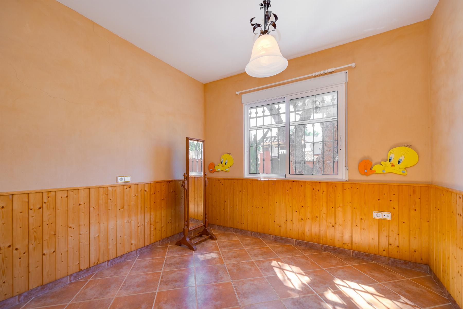 Villa for Sale in San Miguel de Salinas, Alicante