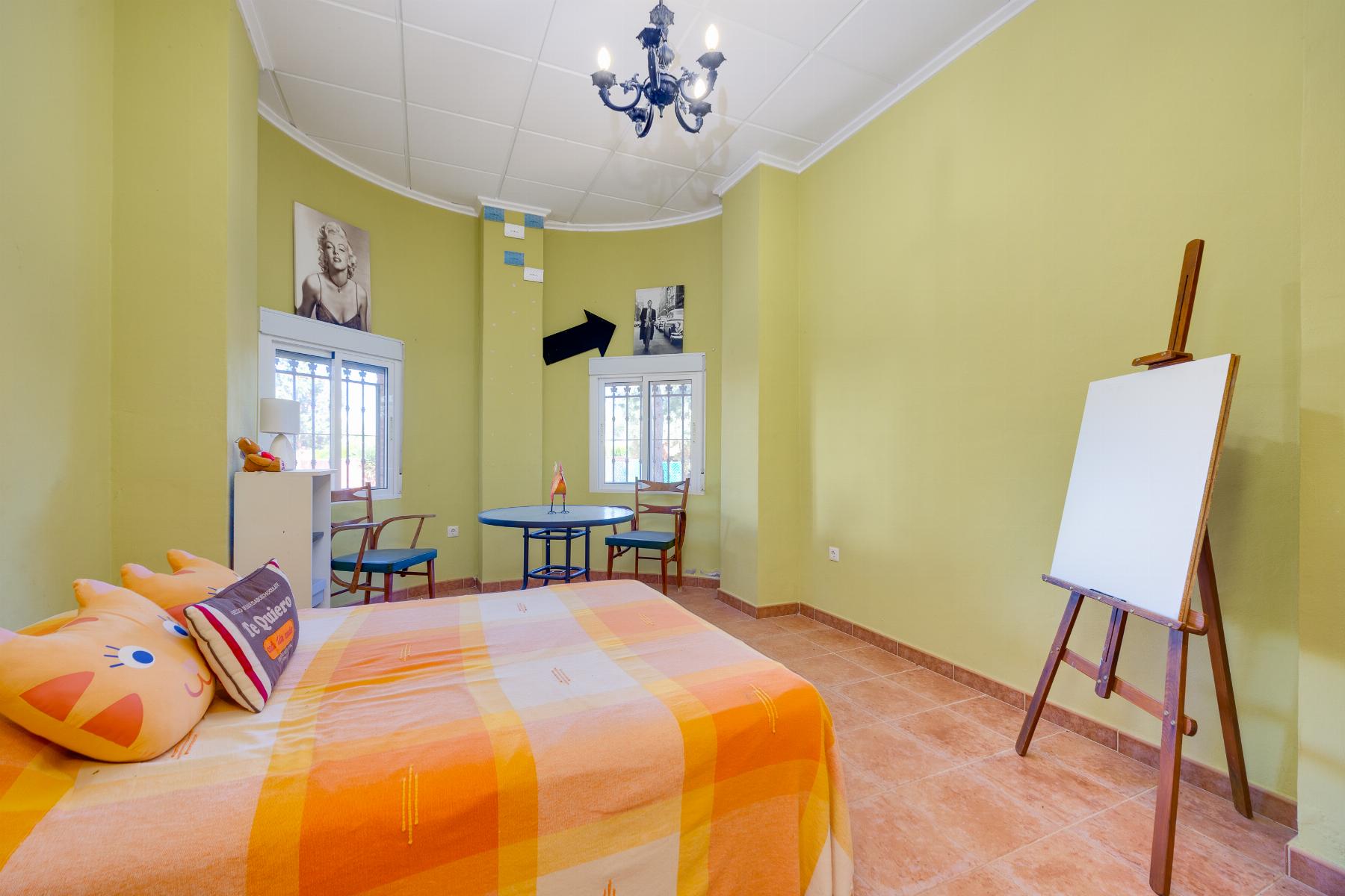 Villa for Sale in San Miguel de Salinas, Alicante