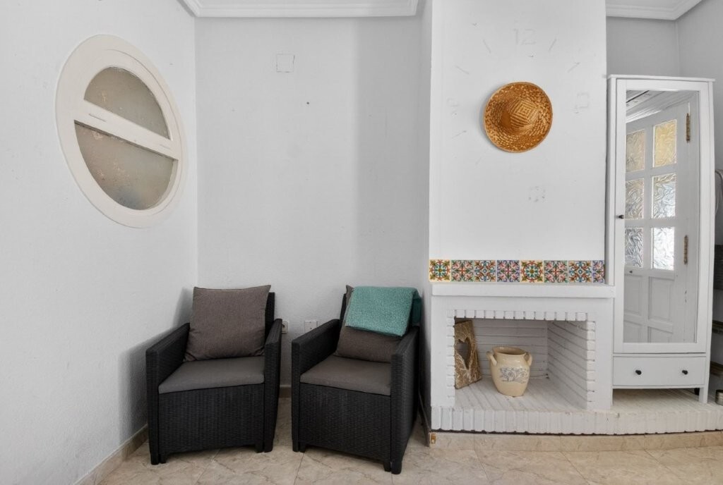 Quad House for Sale in Torrevieja, Alicante