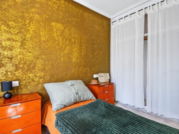 584