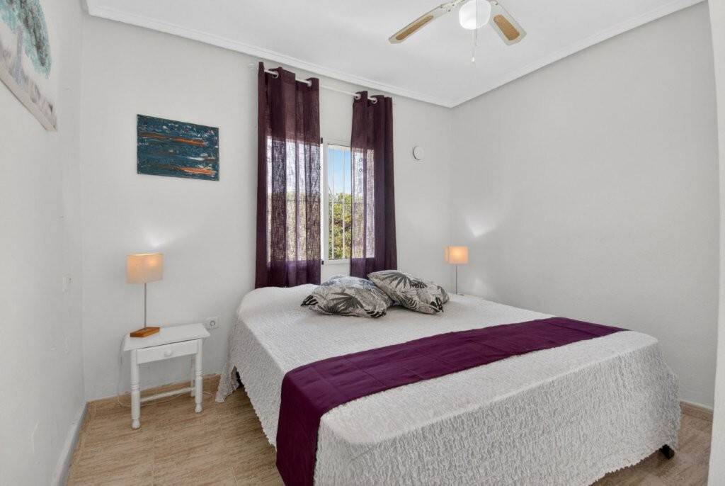 Quad House for Sale in Torrevieja, Alicante