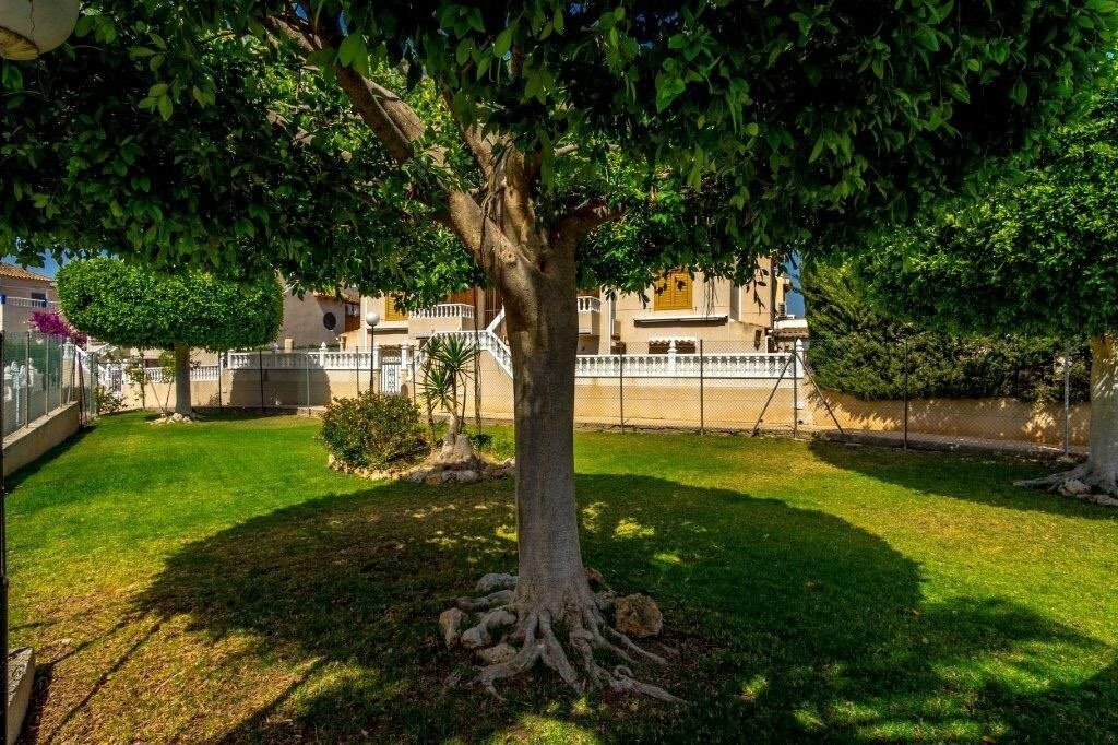 Quad House for Sale in Torrevieja, Alicante