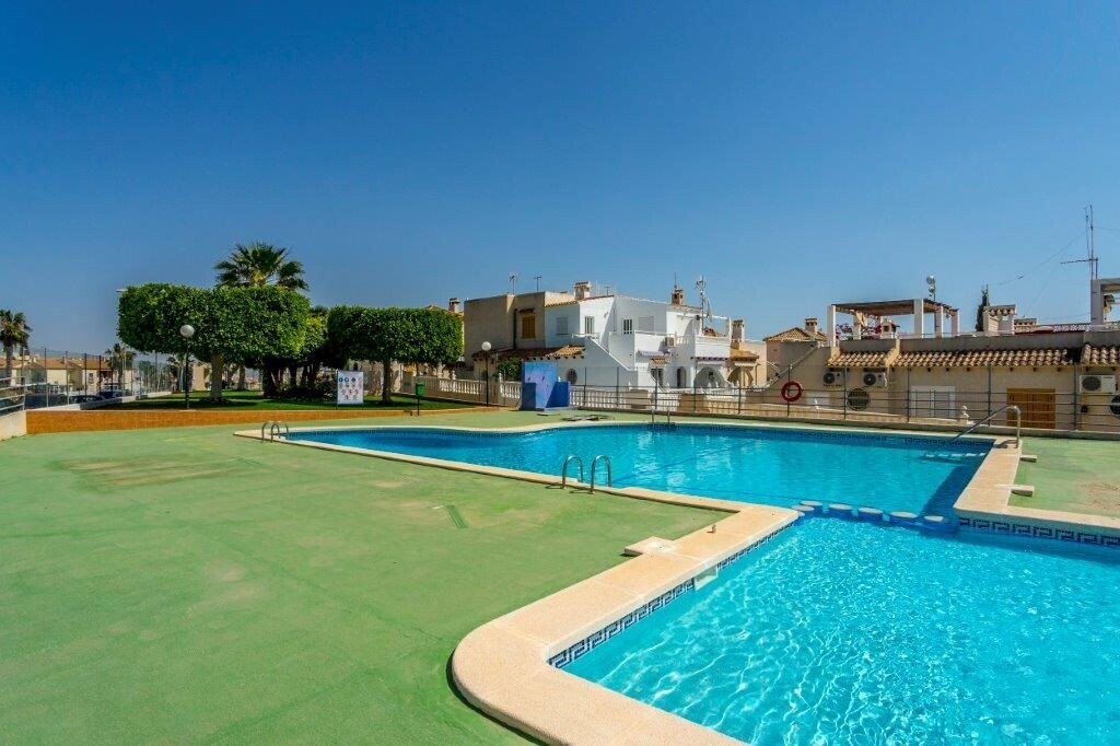 Quad House for Sale in Torrevieja, Alicante
