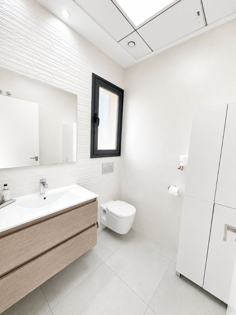 Villa for Sale in Benijofar, Alicante