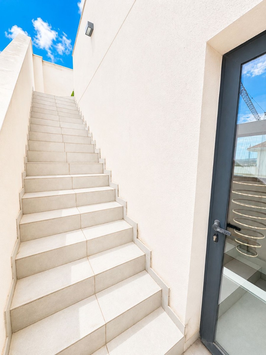 Villa for Sale in Benijofar, Alicante