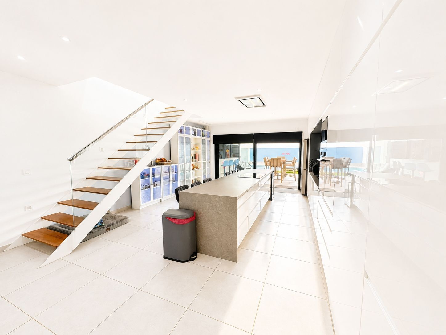 Villa for Sale in Benijofar, Alicante