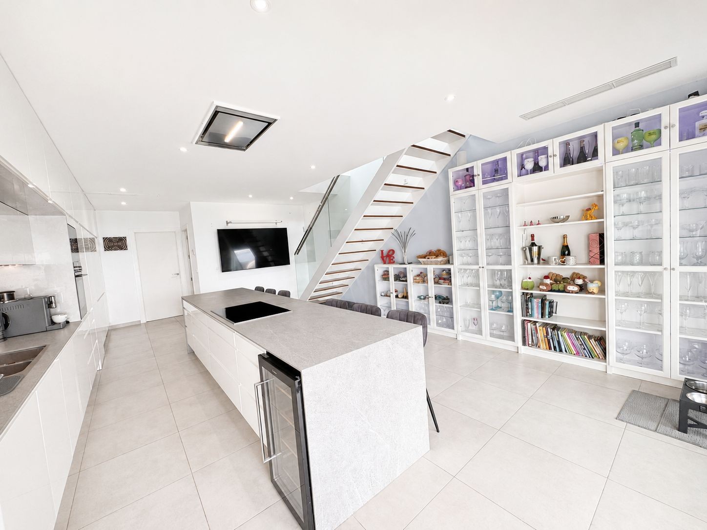 Villa for Sale in Benijofar, Alicante