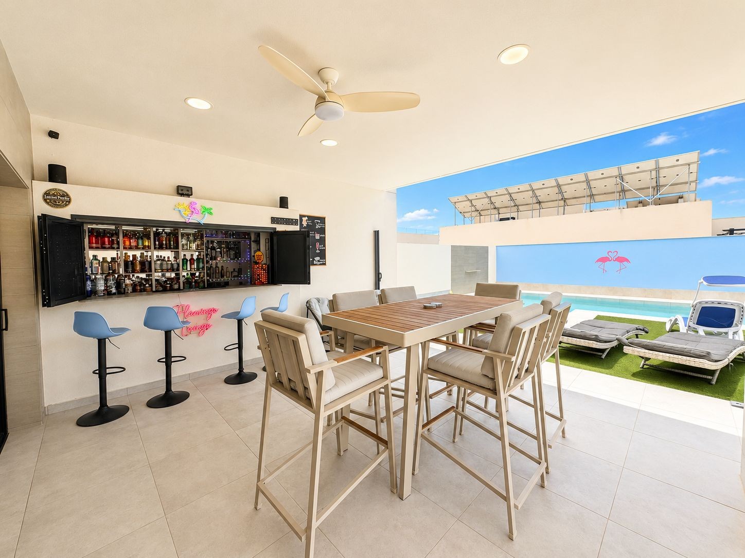 Villa for Sale in Benijofar, Alicante