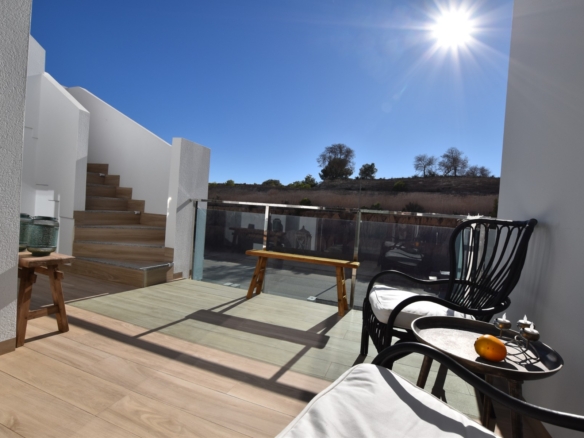 Apartment for Sale in Vistabella Golf Entre Naranjos, Alicante