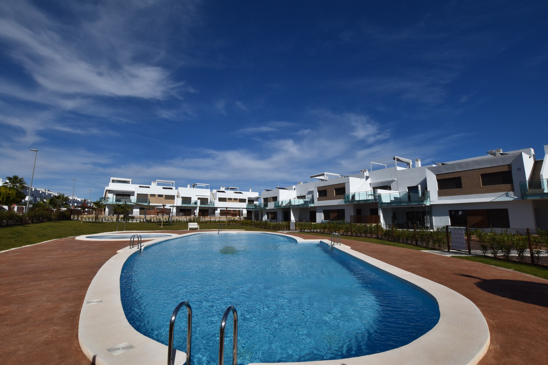 Apartment for Sale in Vistabella Golf Entre Naranjos, Alicante