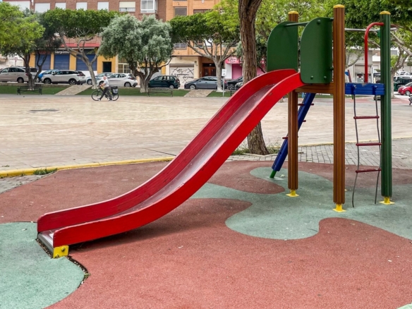 584