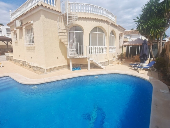 Villa for Sale in Villamartin, Alicante