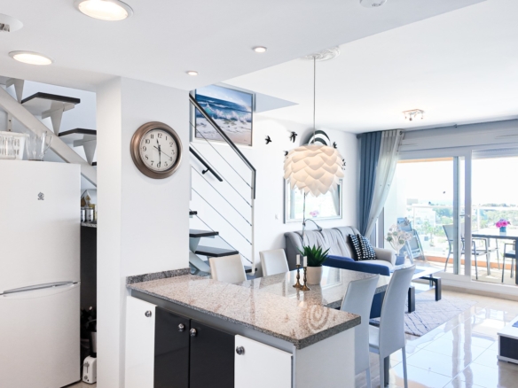584